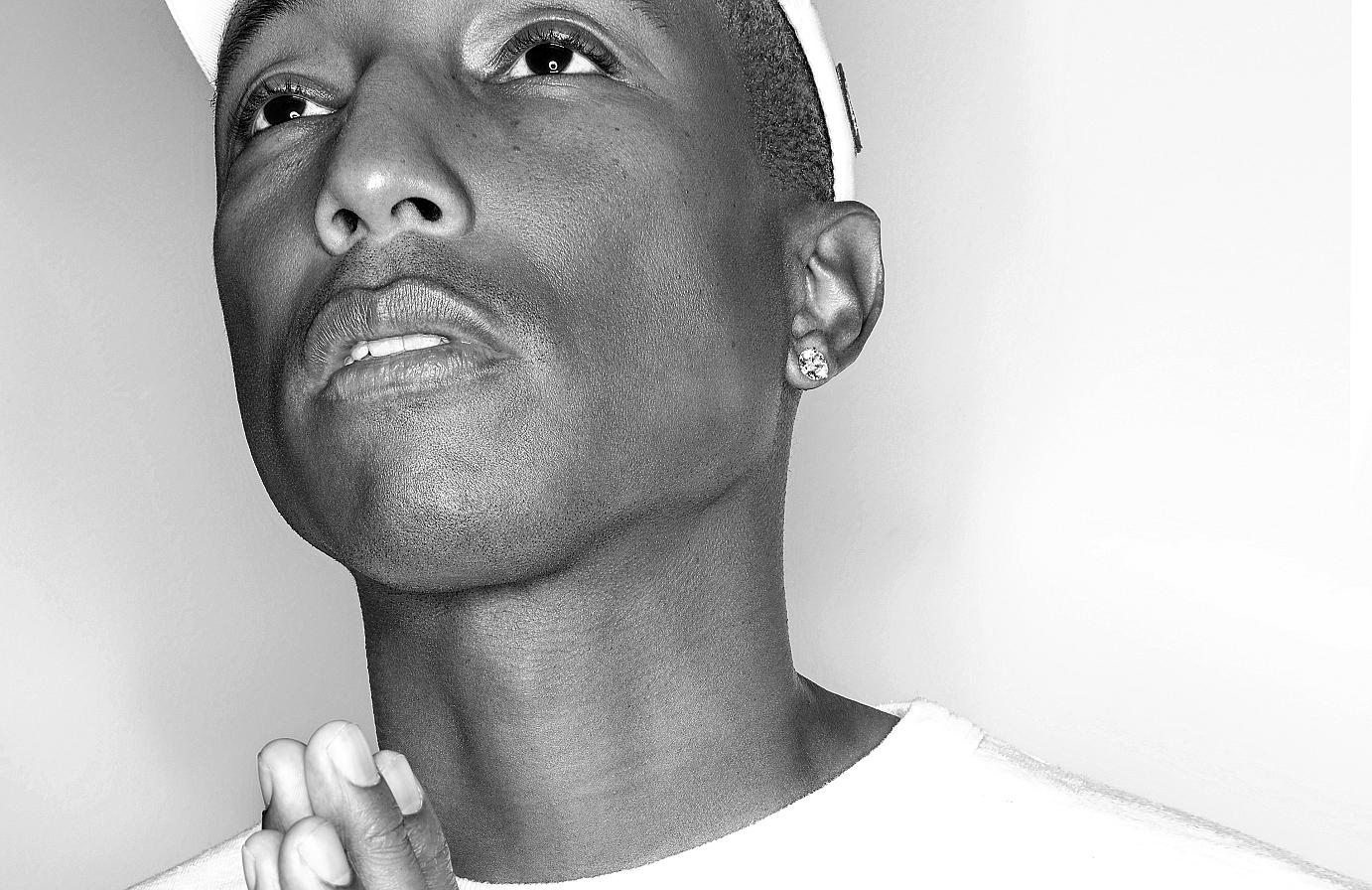 CoqCreative power by ProductionLink s.r.l. Pharrel-Williams Pharrel-Williams  Pharrel-Williams